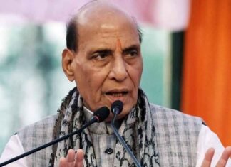 राजनाथ सिंह का राहुल गांधी पर निशाना, बोले- हाइड्रोजन बम का दावा दिवाली का पटाखा भी नहीं निकला