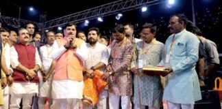 उज्जैन में गरबा आयोजनों में शामिल हुए CM डॉ. मोहन यादव, महानवमी-विजयादशमी की दी शुभकामनाएं