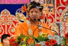 दुनिया में मुस्लिम से मुस्लिम, कम्युनिस्ट से कम्युनिस्ट और क्रिश्चियन से क्रिश्चियन लड़ रहे हैं: मुख्यमंत्री योगी आदित्यनाथ
