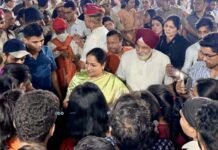 दिल्ली CM रेखा गुप्ता का मुखर्जी नगर में औचक निरीक्षण, छात्रों ने बताईं PG किराए और लाइब्रेरी की समस्याएं