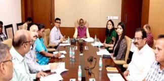 जिला दिव्यांग पुनर्वास केंद्रों को मजबूत बनाएं, निर्बाध संचालन सुनिश्चित करें : मंत्री कुशवाहा