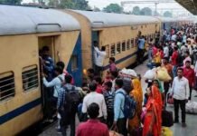 दीवाली पर रेलवे में सीटों की मारामारी, दिल्ली-भोपाल रूट की लंबी दूरी की ट्रेनें फुल