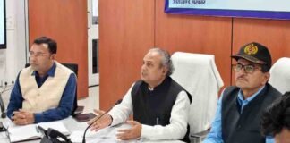 आपदा प्रभावित क्षेत्रों में पुनर्निर्माण कार्यों की समीक्षा, जनजीवन जल्द सामान्य करने के निर्देश