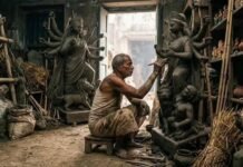 दुर्गा प्रतिमा में क्यों मिलाई जाती है रेड लाइट एरिया की मिट्टी? जानिए बंगाल की अनोखी परंपरा