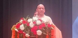 योगी आदित्यनाथ का कांग्रेस पर हमला, बोले- अराजकता नहीं छोड़ी तो बचा-खुचा राजनीतिक अस्तित्व भी खत्म होगा