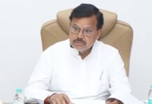 बिजली ट्रांसफार्मर के नीचे या उससे सटाकर नहीं लगाएं पटाखों की दुकान : ऊर्जा मंत्री तोमर
