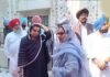 गुरुद्वारा बंगला साहिब में जूते पहनकर घुसने का मामला, AAP नेताओं ने सौंपा ज्ञापन