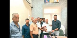 UP: सीईसी के पैतृक आवास पर प्रदर्शन का मामला गरमाया, महासभा ने जांच और कार्रवाई की मांग उठाई