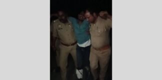 जौनपुर में मुठभेड़ के बाद गौ-तस्कर गिरफ्तार, पैर में लगी गोली, 4 गौवंश समेत तमंचा-पिकअप बरामद