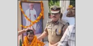 गोण्डा: नन्हे कदमों में बड़ा जुनून, 7 साल की अनामिका ने तिरंगा लेकर पूरी की 30 KM दौड़!