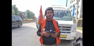 UP: आस्था की अनोखी पदयात्रा, 12 हजार किमी चलकर नौ ज्योतिर्लिंग पहुंचे, अब बैद्यनाथ धाम की ओर