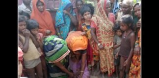 UP: घर में अकेली थी 11वीं की छात्रा…फंदे पर लटका मिला शव,सुसाइड नोट ने बढ़ाया रहस्य