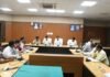 UP: गोरखपुर-फैजाबाद खण्ड शिक्षक निर्वाचन-2026, मतदान की तैयारियों को लेकर कलेक्ट्रेट सभागार में समीक्षा बैठक