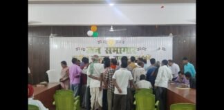 बाराबंकी तहसील में भ्रष्टाचार के आरोपों पर भड़के अधिवक्ता, डीएम को सौंपा नौ सूत्रीय ज्ञापन