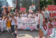 UP: सड़क पर उतरे सपा-कांग्रेसी, ज्ञानेश कुमार के खिलाफ कलेक्ट्रेट पर प्रदर्शन तो टीडी कॉलेज चौराहे पर पुतला दहन