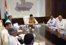 सामान्य से कम वर्षा वाले जिलों में जल प्रबंधन पर विशेष ध्यान दें : मुख्यमंत्री डॉ. यादव