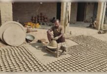 अयोध्या के कुम्हारों की चमकी किस्मत, दीपोत्सव से बढ़ा रोजगार