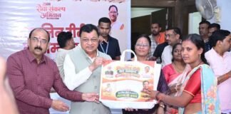 सेवा संकल्प अभियान के तहत मितानिन दीदियों का कैबिनेट मंत्री लखन लाल देवांगन ने किया सम्मान, जनसेवा में योगदान की सराहना की