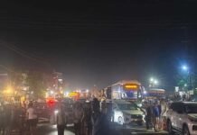 बिजली कटौती से भड़के ग्रामीण, इंदौर-भोपाल हाईवे पर रात में चक्काजाम; 2 किमी तक लगी कतारें