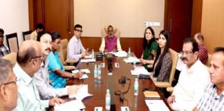 जिला दिव्यांग पुनर्वास केंद्रों को मजबूत बनाएं, निर्बाध संचालन सुनिश्चित करें : मंत्री कुशवाहा