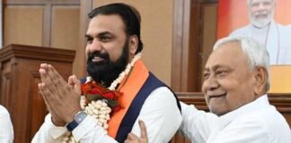 नीतीश के करीबी IAS की बिहार में फिर होगी एंट्री! सम्राट चौधरी के प्रधान सचिव बनने की चर्चा