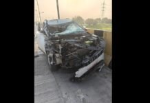 Mirzapur में भीषण सड़क हादसा, ट्रक से भिड़ी XUV, चालक की मौत, साथी गंभीर