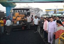 कोरबा की प्रमुख सड़कों के डामरीकरण कार्य का शुभारंभ, उद्योग मंत्री लखन लाल देवांगन ने किया निरीक्षण