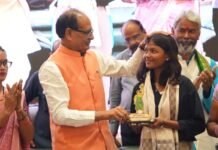 महिला किसान दिवस पर सांची में शिवराज सिंह चौहान का संवाद, 46 ग्रामीण सड़कों का भी किया भूमिपूजन