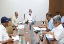 किसानों को रबी सीजन के लिये बिजली की पर्याप्त उपलब्धता सुनिश्चित करें : ऊर्जा मंत्री तोमर