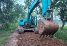 नक्सलवाद के खात्मे के बाद बस्तर में विकास को नई गति, बड़े बोदल सड़क निर्माण कार्य प्रारंभ
